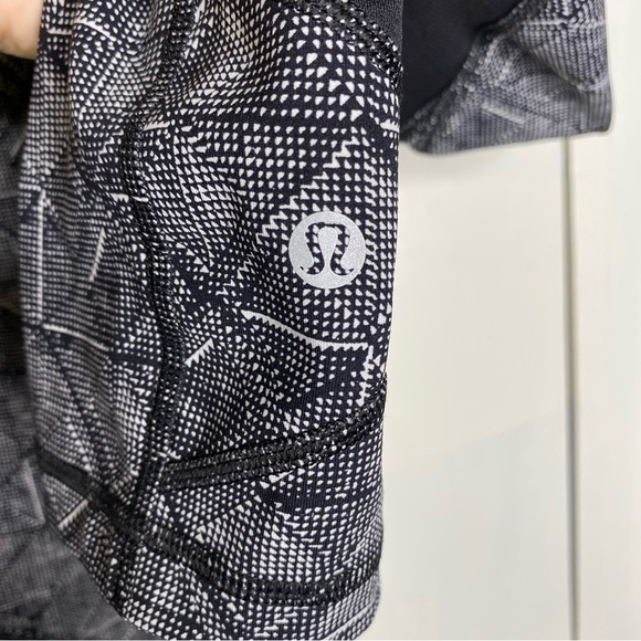 Lululemon Soul cycle crop leggings size 4 - Picture 3 of 6